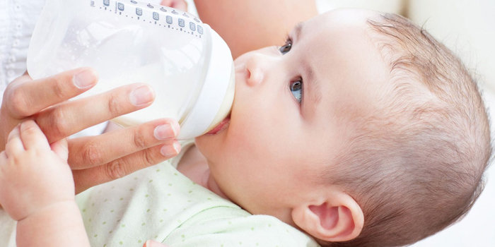 Quelle Quantite De Lait Bebe A Donner Mois Par Mois Blog Des Parents Quelle Quantite De Lait Bebe A Donner Mois Par Mois Blog Des Parents