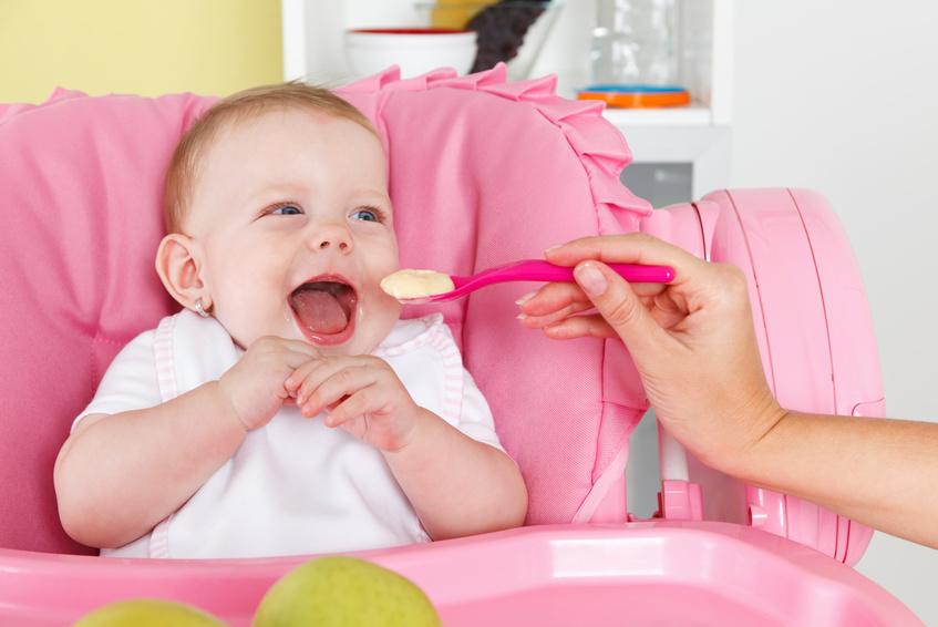 Les petits pots industriels pour bébé : qu'en penser ? 🧐